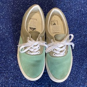 Womens vans size 5.5